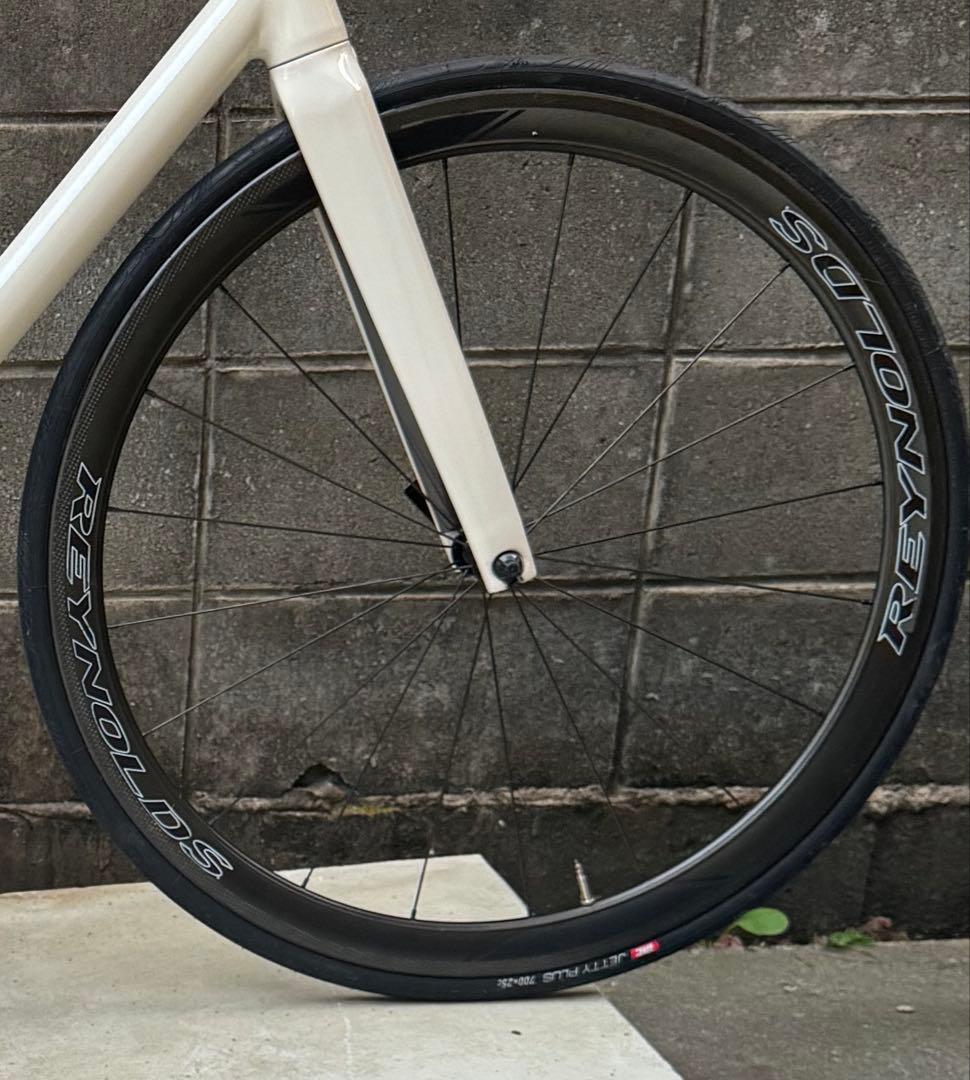 700cカーボンホイール