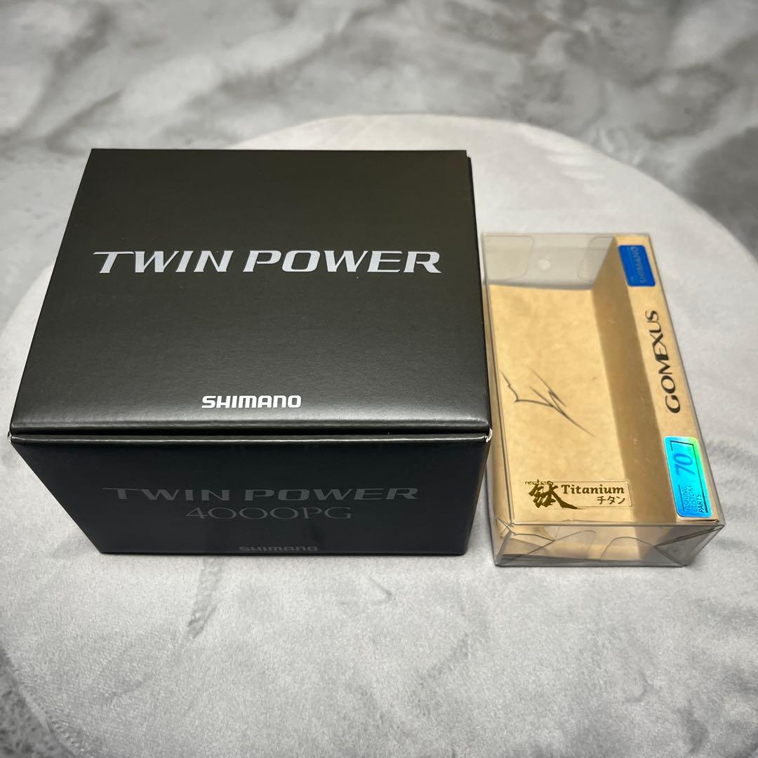 美品　未使用SHIMANO TWIN POWER 4000PG スピニングリール