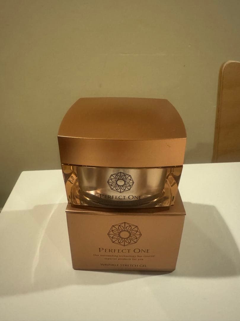 新品　パーフェクトワン　薬用リンクルストレッチジェル　2個セット
