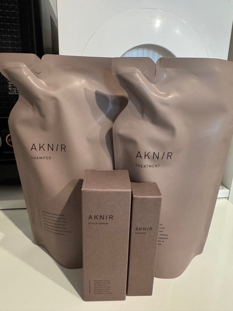 AKNIR シャンプー トリートメント スカルプセラム　3点セット　+スポイト
