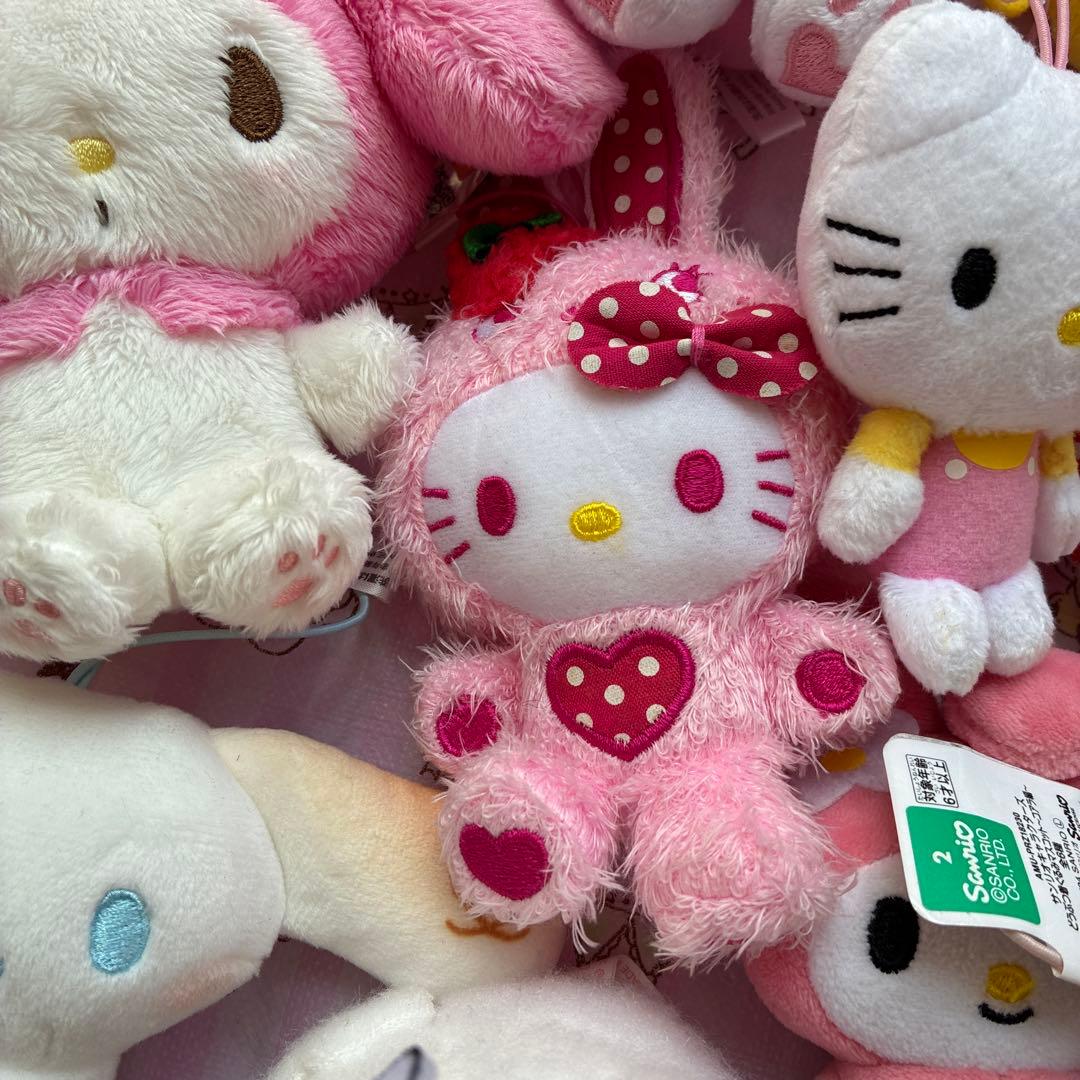 サンリオ　キャラクター　ハローキティ　クロミなど　ぬいぐるみ　おまとめ売り