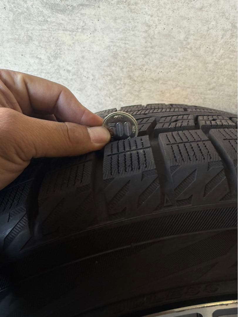 ヨコハマタイヤ　スタッドレス