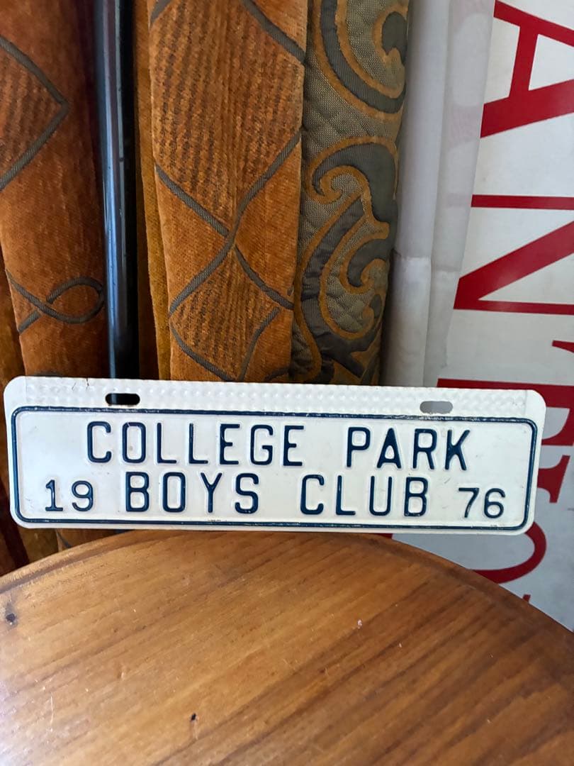 アンティーク　メタル　サイン　プレート　看板　BOYS CLUB アメリカ
