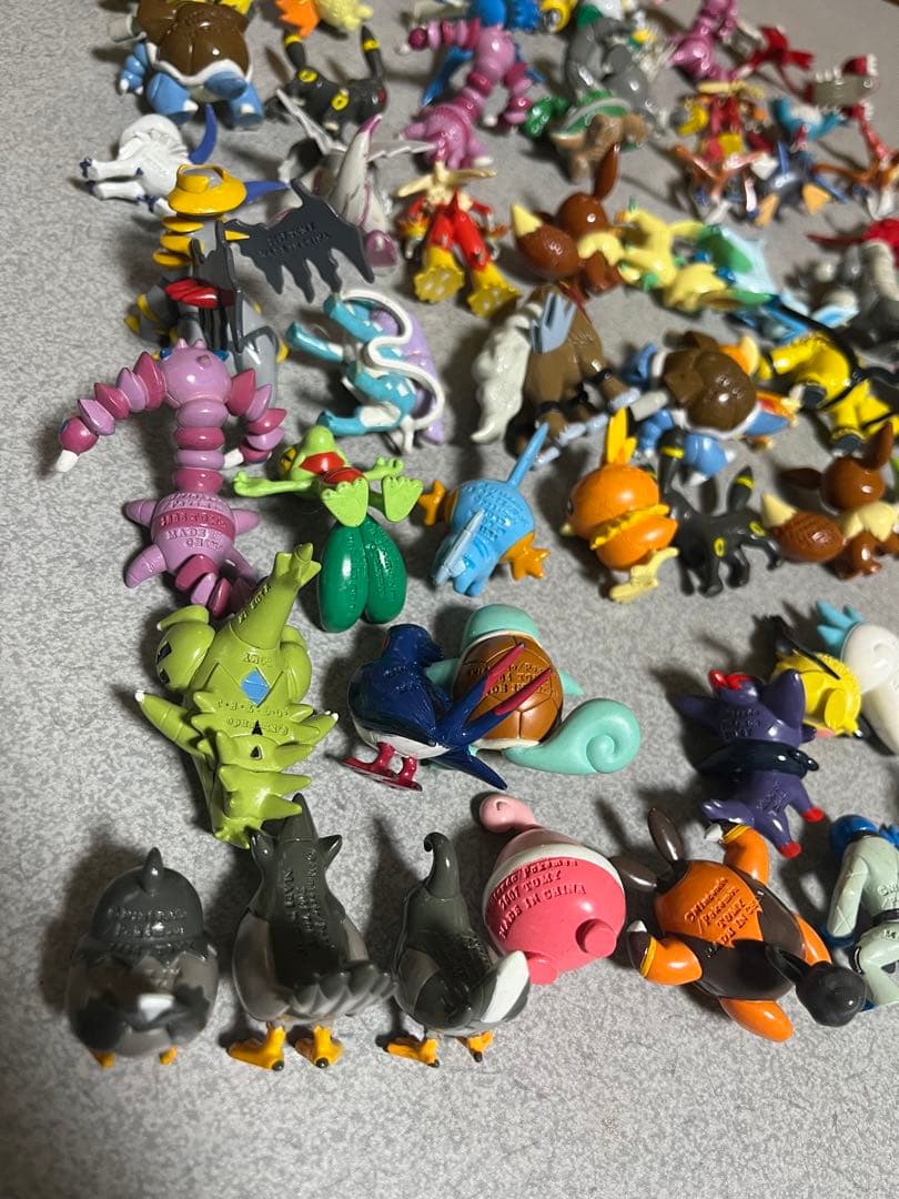 ポケモン　フィギュア　モンコレ　まとめ売り　刻印入り　当時物　63個