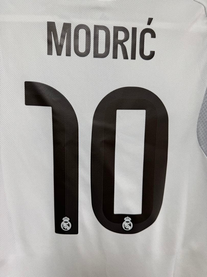 レアル・マドリード ユニフォーム M モドリッチ