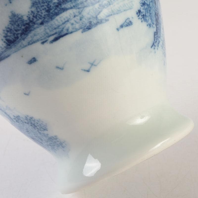 中国　景徳鎮製　青花　山水楼閣文瓶　花瓶　在銘　V　9576