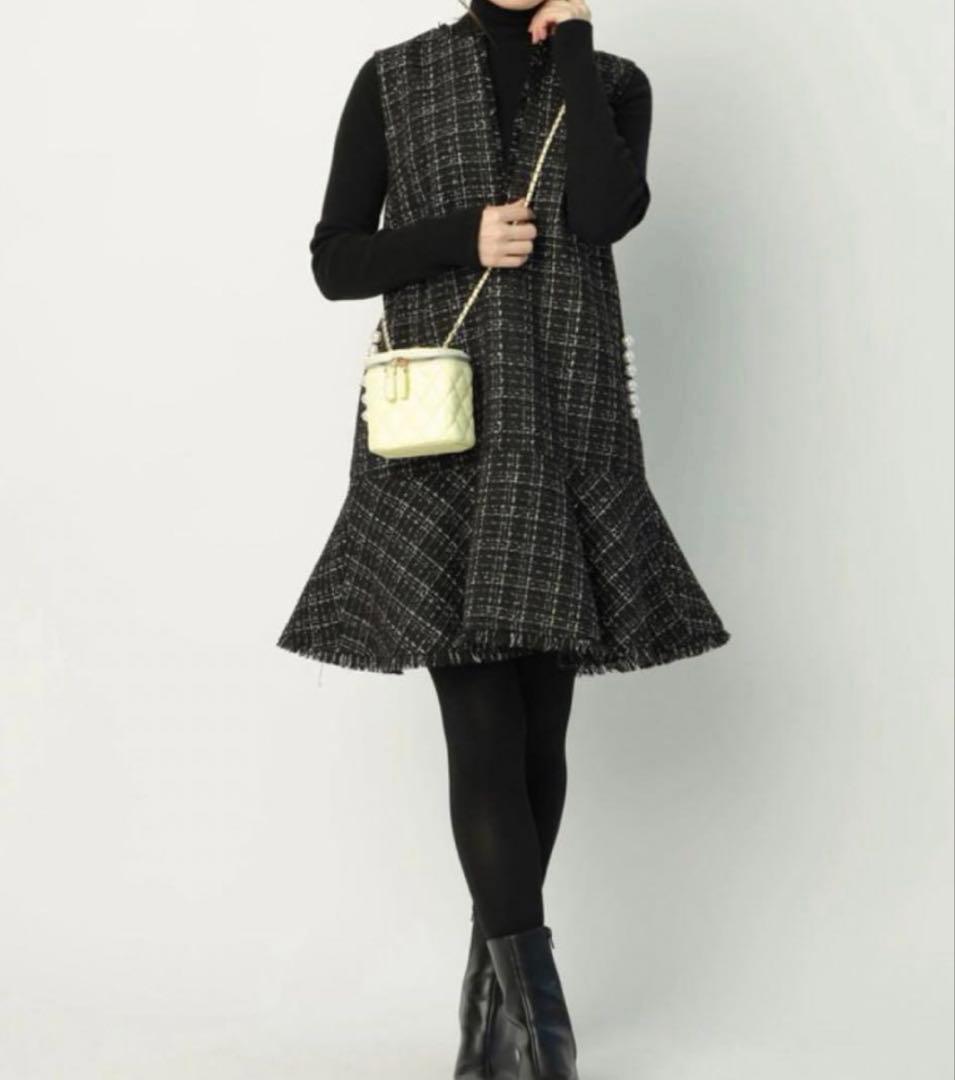 新品タグ付きApuweiser-riche ツイードペプラムミニワンピース