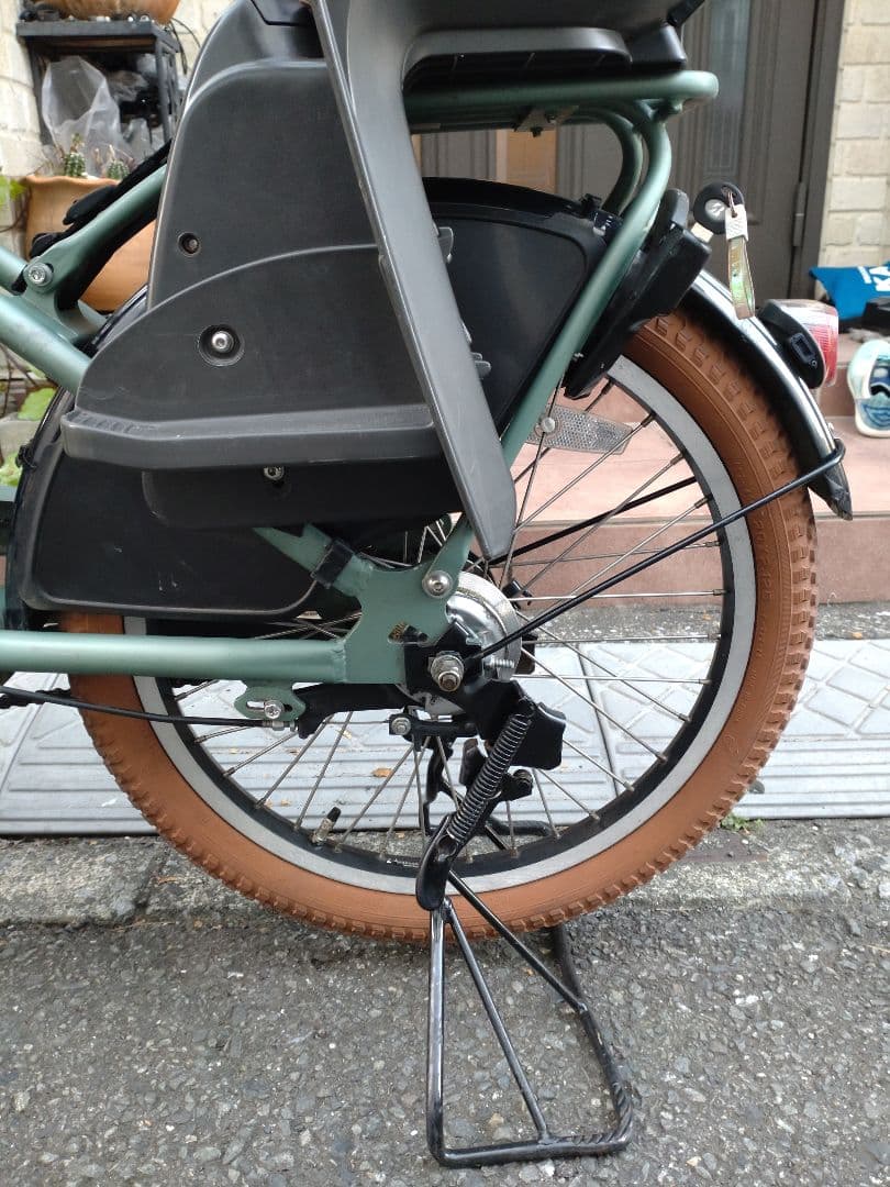 《y》【bikke ビッケポーラー】電動アシスト自転車★子供乗３人乗