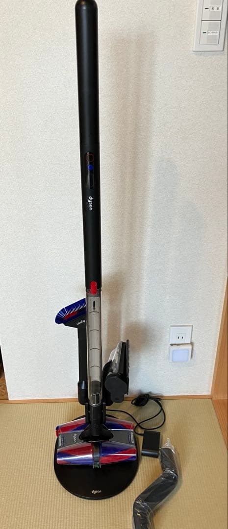 予備バッテリー付 DysonPencilVac Fluffycones SV50