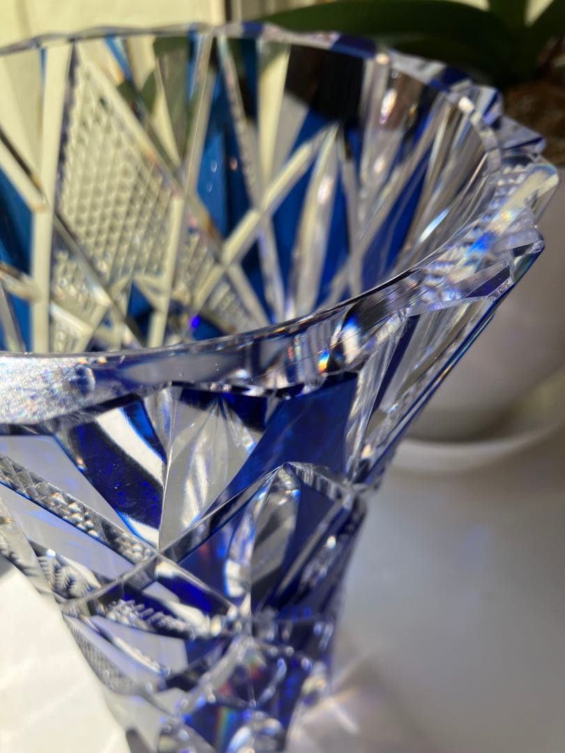 昭和レトロ◆江戸切子◆花器 花瓶◆昭和後期◆青被せ カットガラス