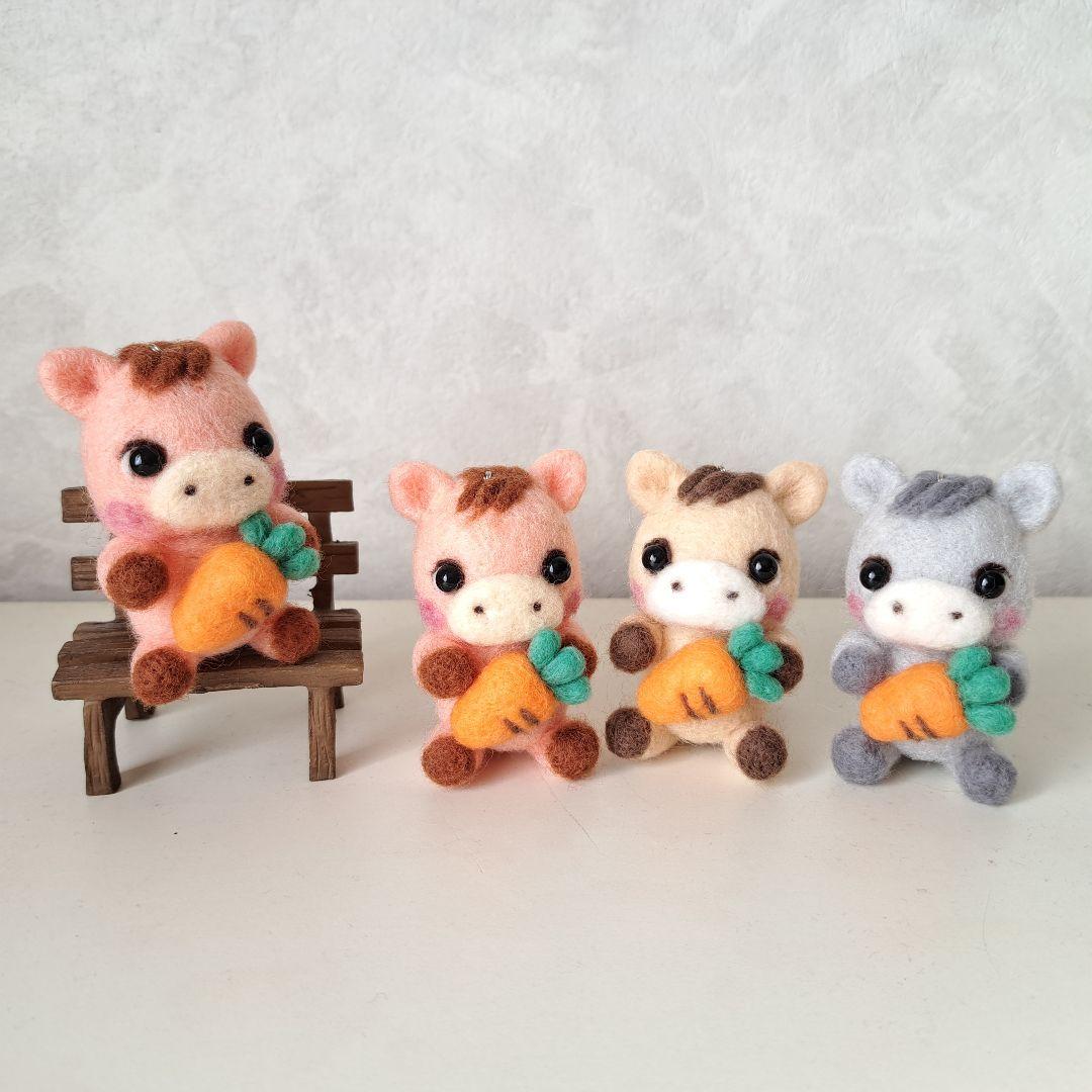 マリーちゃん☆羊毛フェルト☆お馬さんのストラップ４点