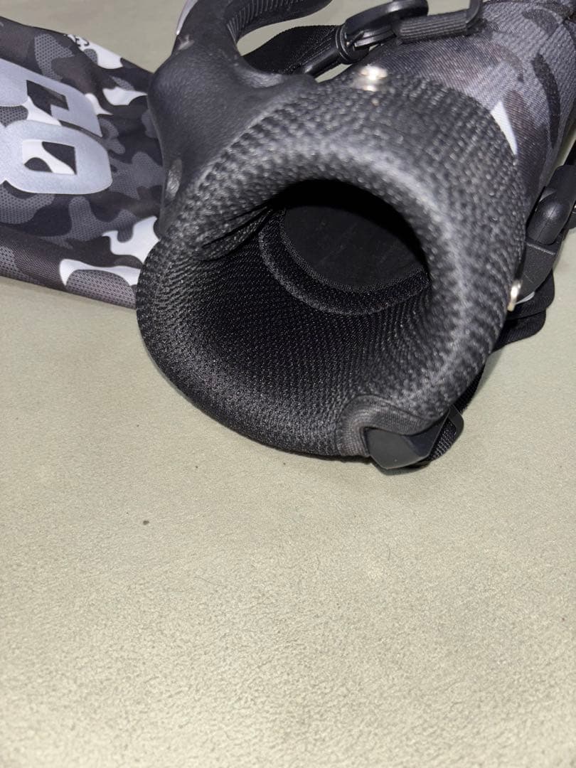 （超美品）パーリーゲイツ、ブラックカモフラ（迷彩）、セルフスタンドバッグ