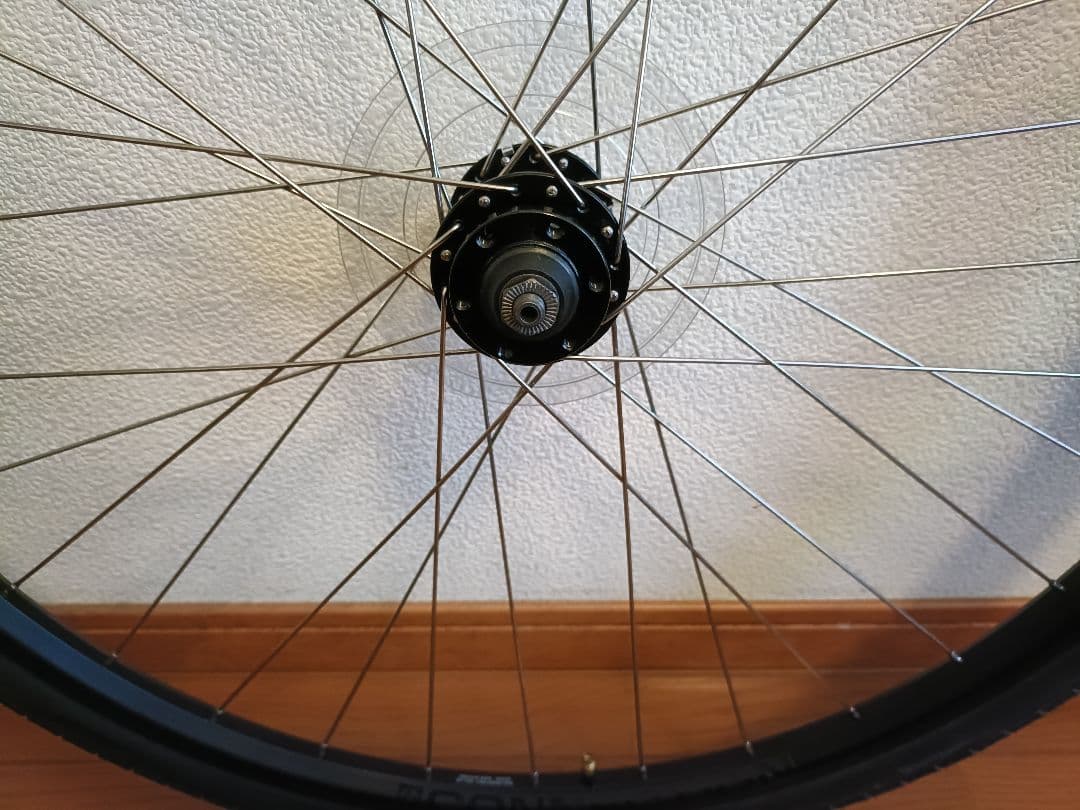 Bontrager 700cホイール タイヤ チューブ 前後セット