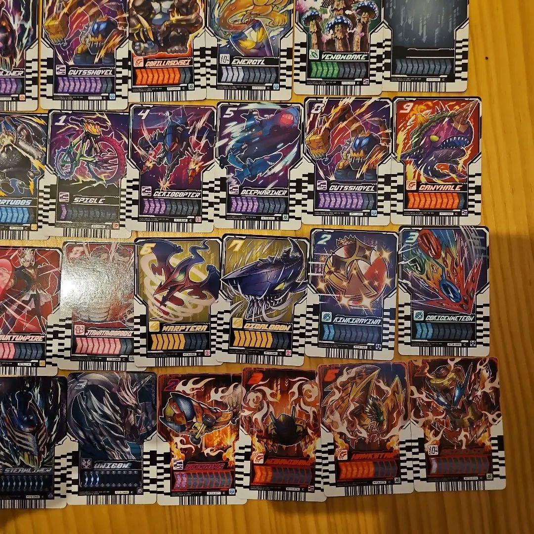 まとめ売り 100枚 ダブリなし仮面ライダーガッチャード　ライドケミートレカ