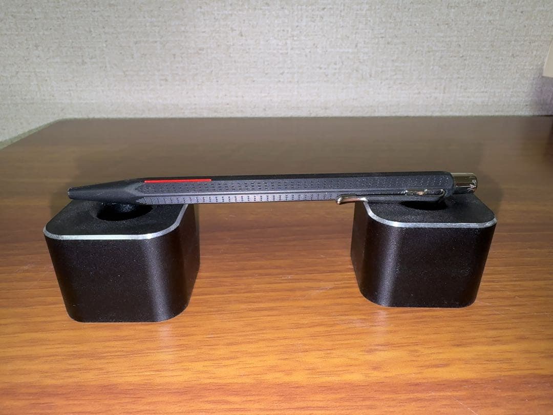 ☆CARAN D'ACHE カランダッシュ エクリドール レーシング ボールペン