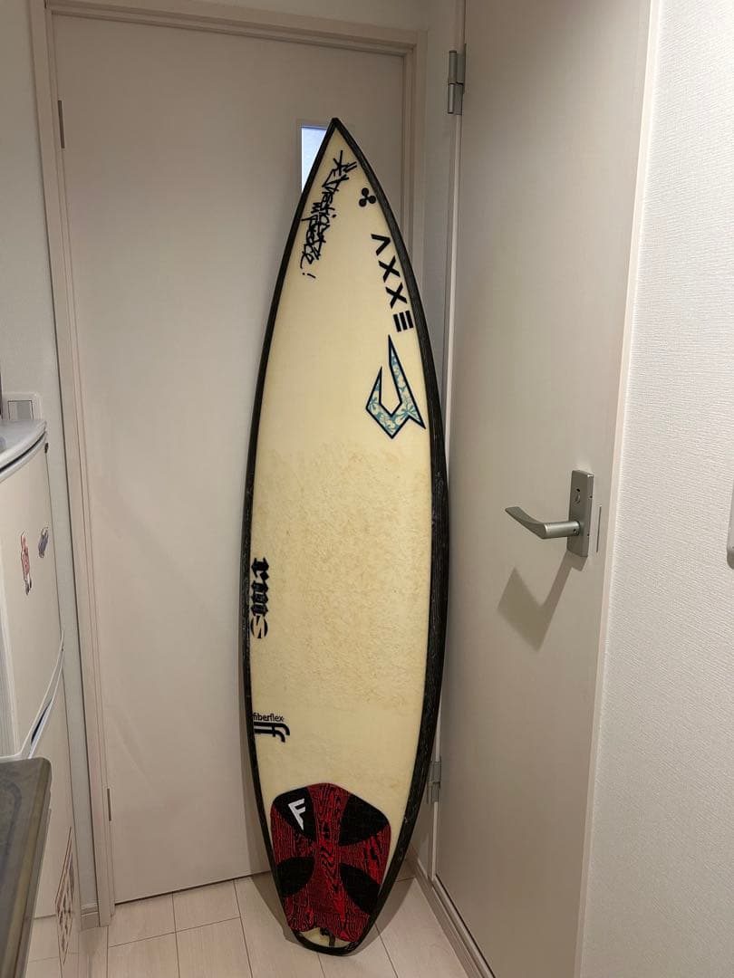 ジャスティスサーフボード　ショートボード 5'10\