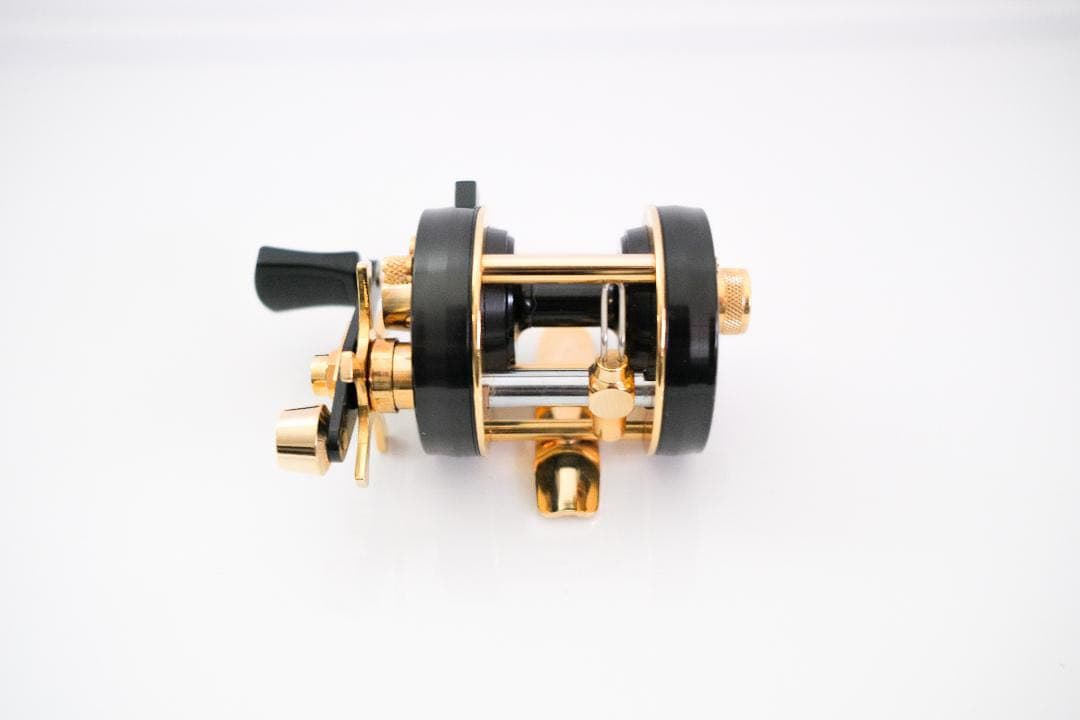 ABU Ambassadeur 2500C Deluxe未使用AN001