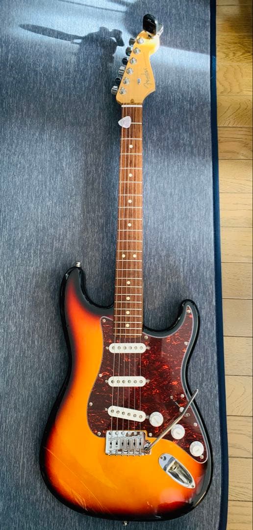 fender American Standard Stratocaster他
