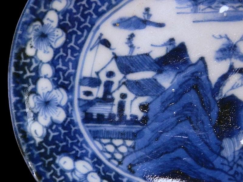 古伊万里　染付　墨弾き　梅に山村の図　手塩皿　A961AS-CWi