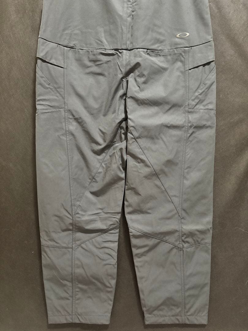 新品 OAKLEY ブラック スノーボード ビブパンツ Lサイズ オークリー防水