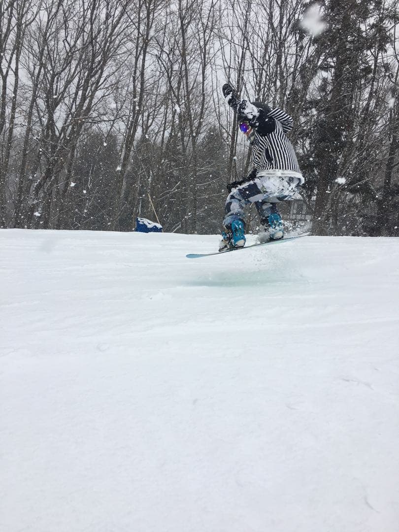 k2スノボードmini turbo110センチ　ブーツ21センチ　ウェアSサイズ