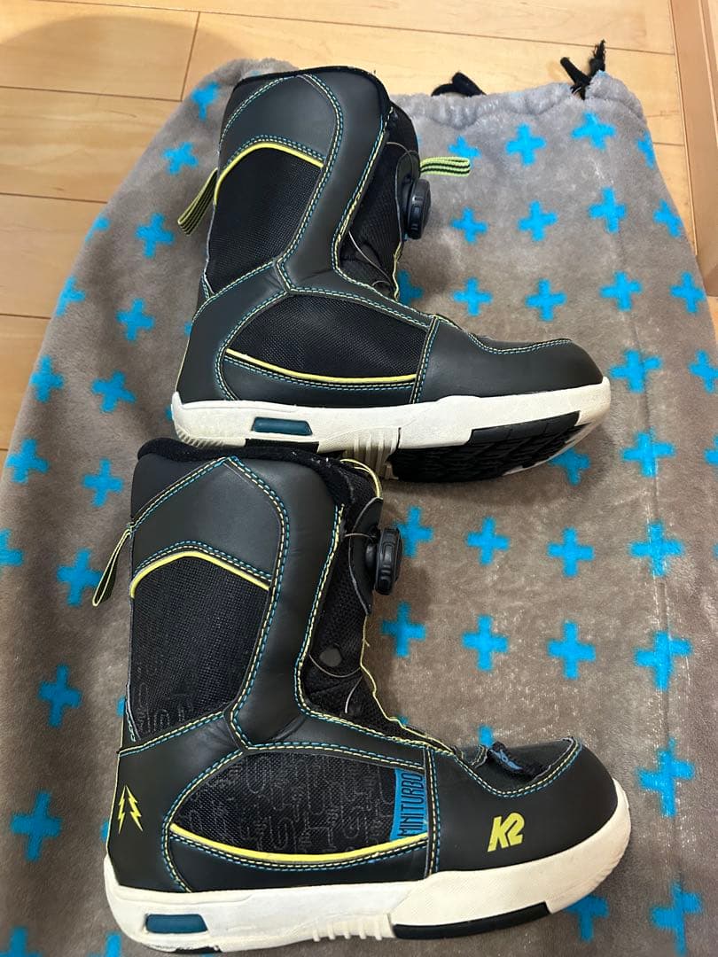 k2スノボードmini turbo110センチ　ブーツ21センチ　ウェアSサイズ