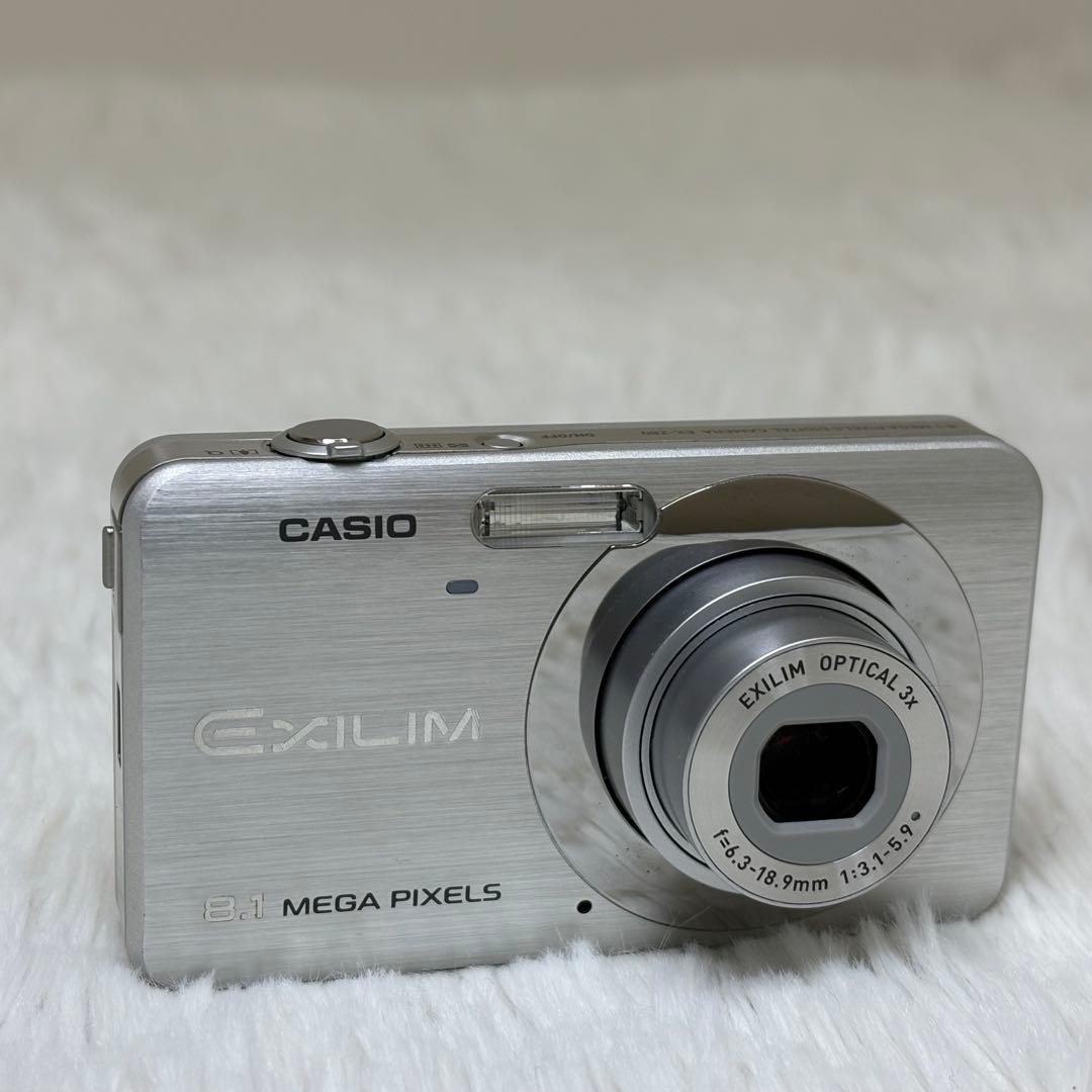 美品　CASIO エクシリム　EX-Z80 充電器 シルバー　コンデジ　動作品