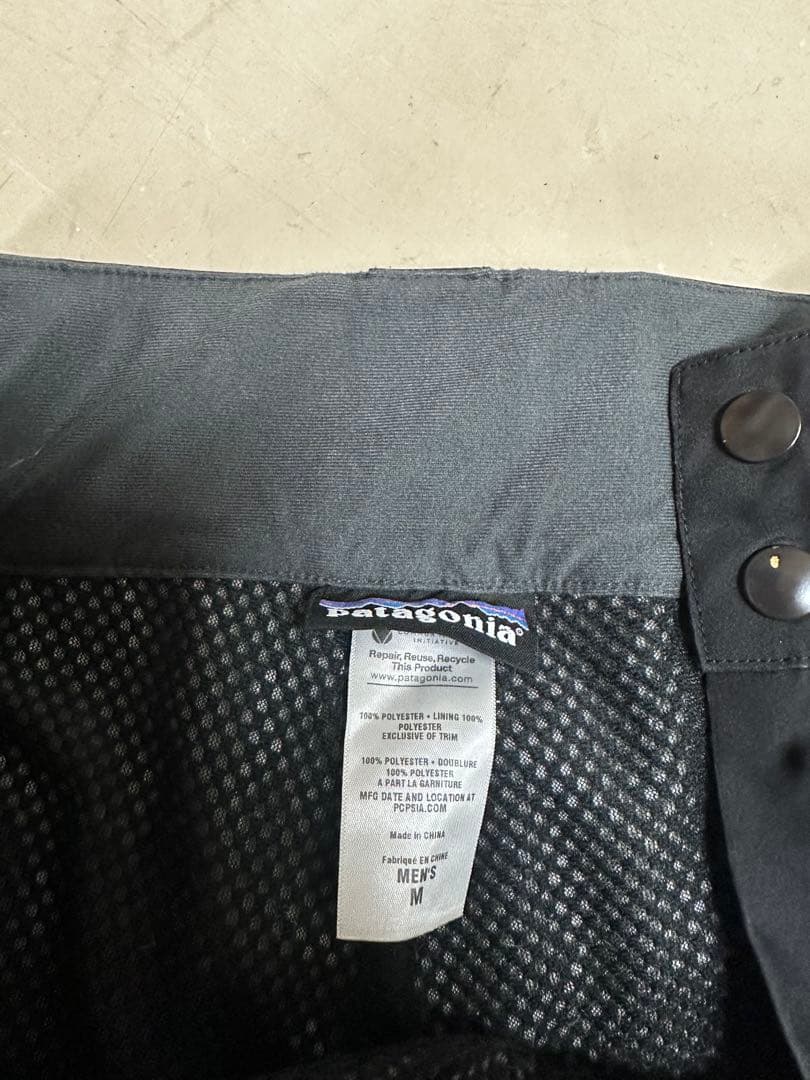 patagonia パウダーボウル黒M 人気サイズ　美品　ゴアテックス
