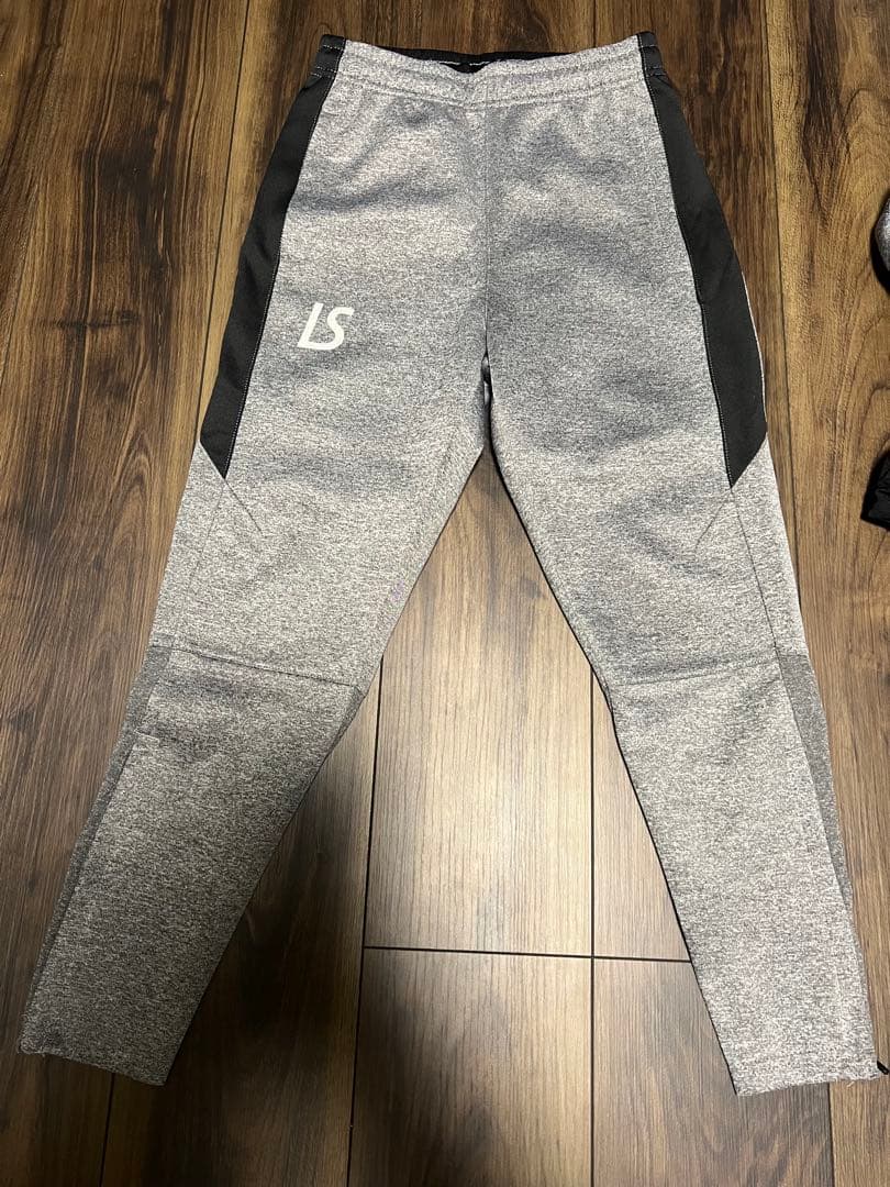 新品 ルースイソンブラ 130 ジャージセット セットアップ