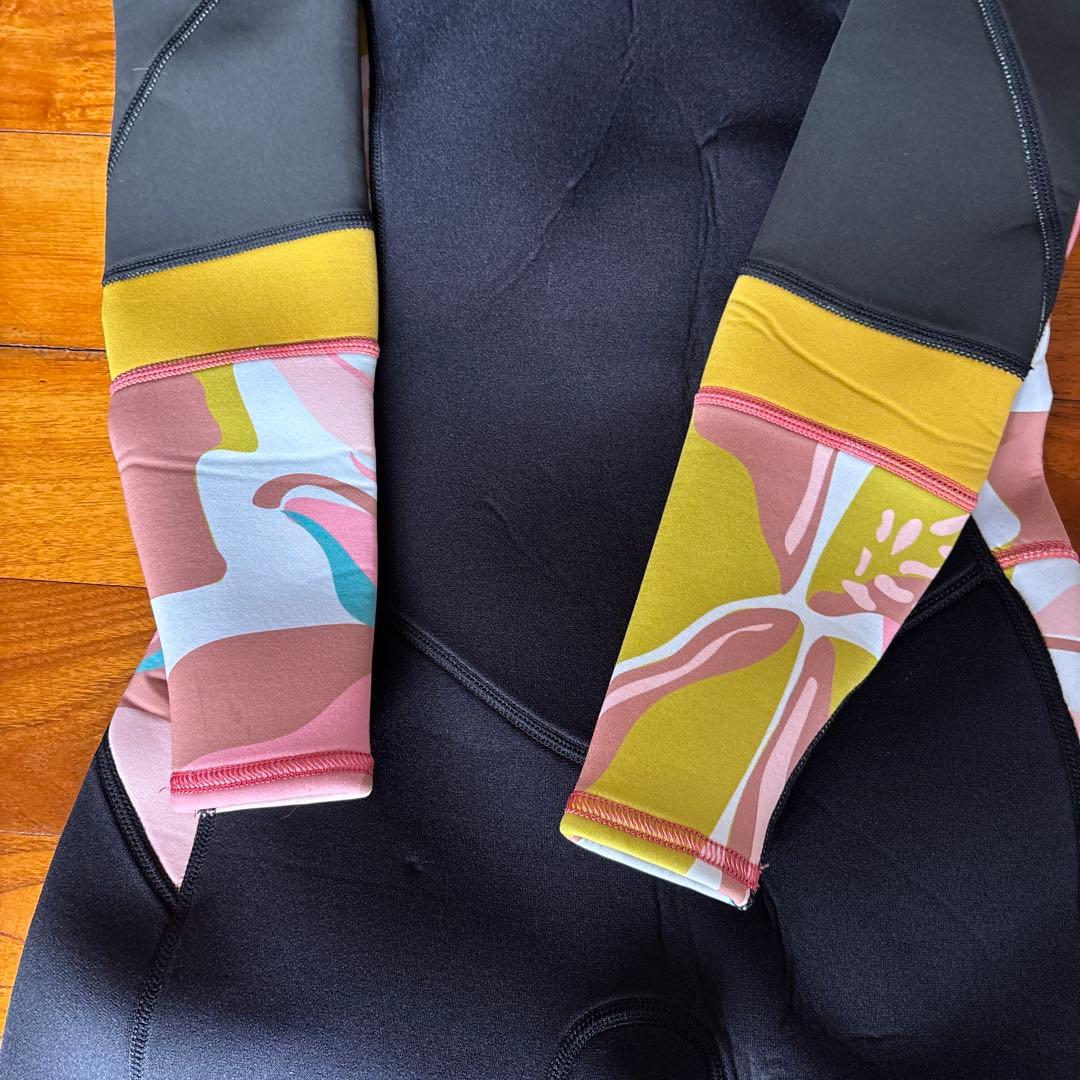 Roxy ウェットスーツAqua α Sサイズ