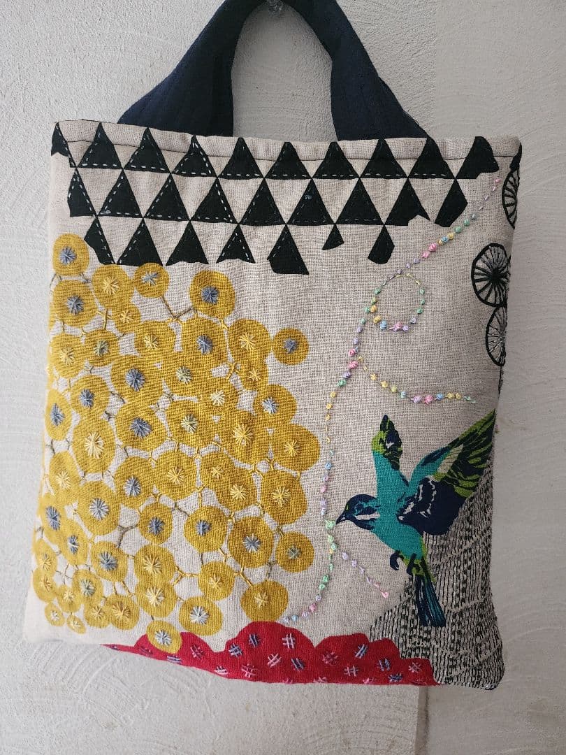 ♡新作　希少　エチノ生地　鳥の絵柄が可愛い刺し子バッグ　センソユニコ慈雨等