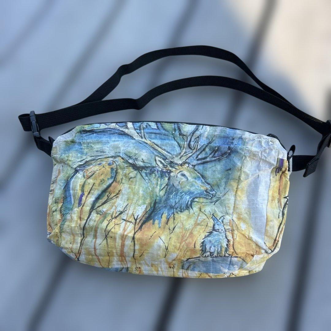 HIGH TAIL DESIGNS ポーチ