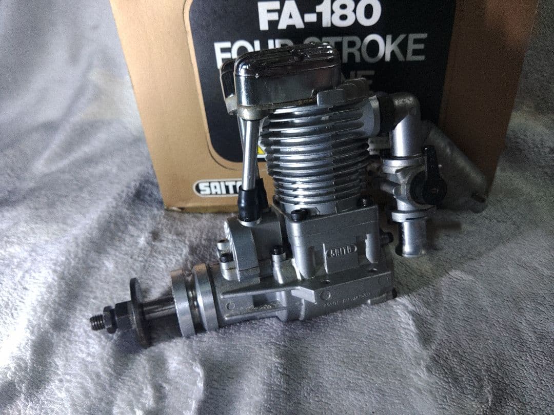 斎藤製作所　FAー180ラジコンエンジン