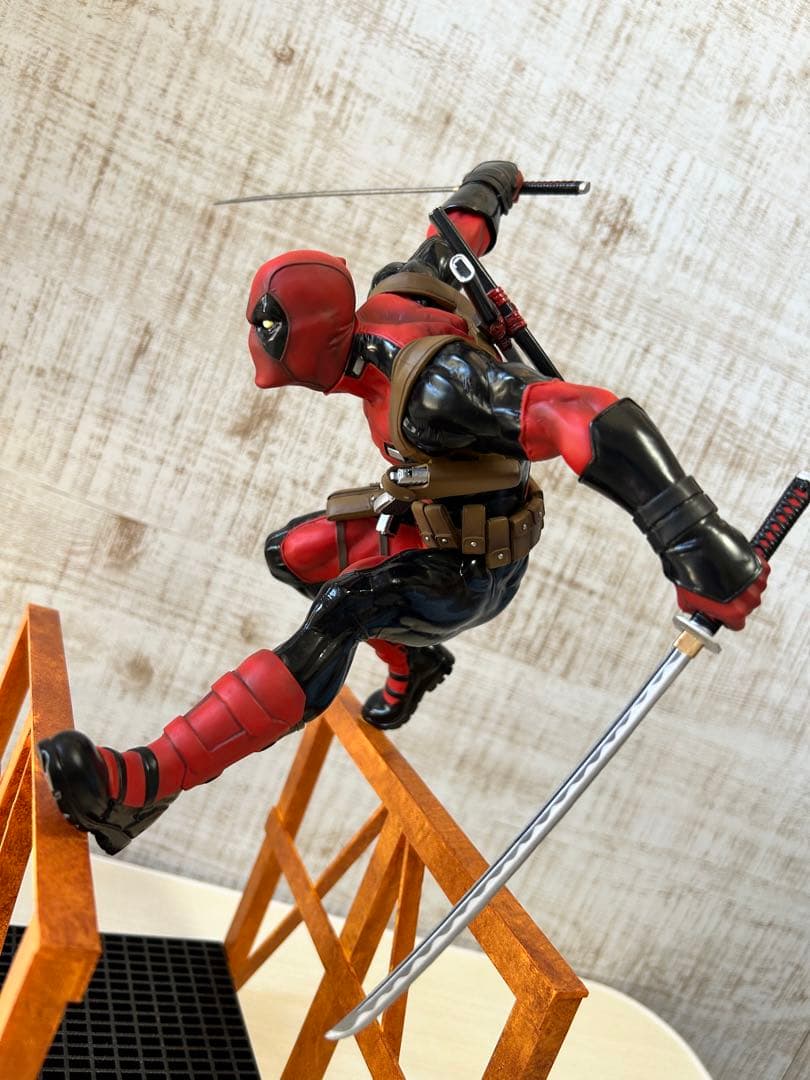 MARVEL コトブキヤ　DEADPOOL 1/6 フィギュア　デッドプール