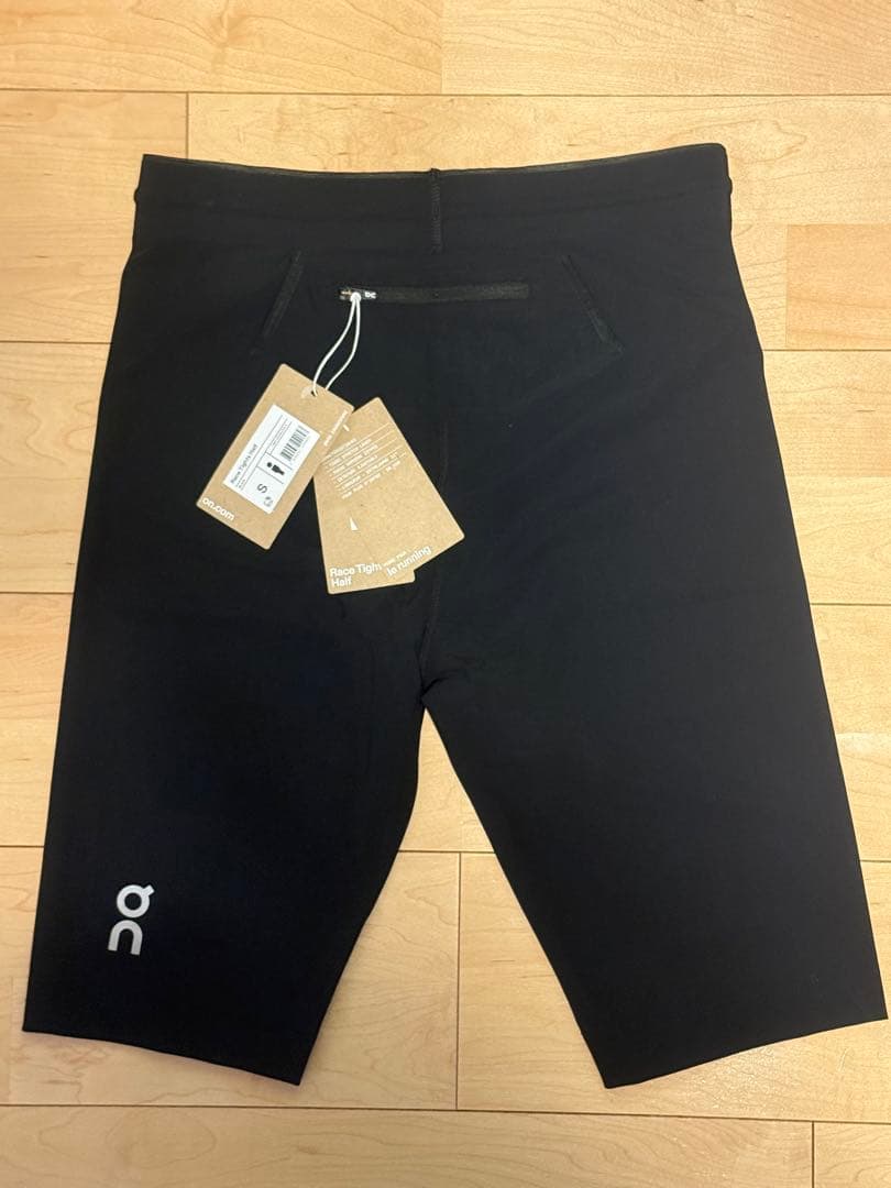 On Race Tights Half 新品タグ付き Sサイズ