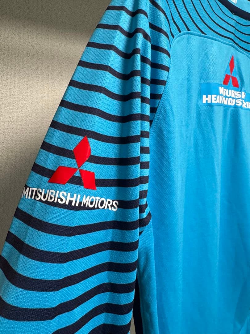 浦和レッズ Nike ゴールキーパートレーニングシャツ 非売品 正規品