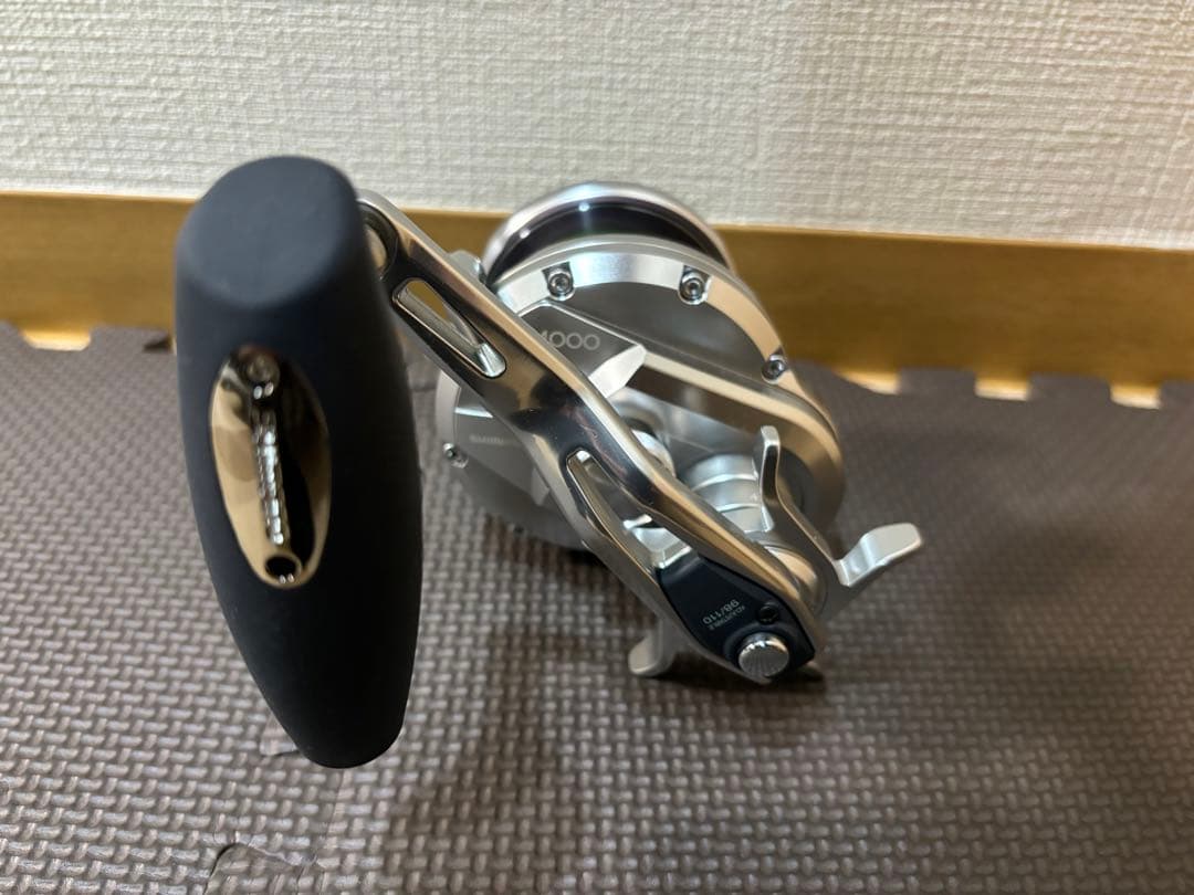 【美品】シマノ　オシアジガー4000 パワーギア　ジギングリール