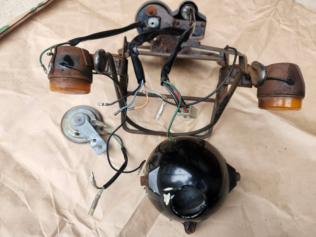 ジャンク品❗　HONDA ゴリラ　Z50J 　フロントキャリア廻り部品