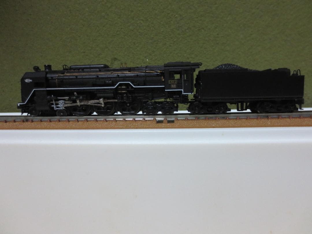 NゲージC62型蒸気機関車（２号機）と客車オユ10