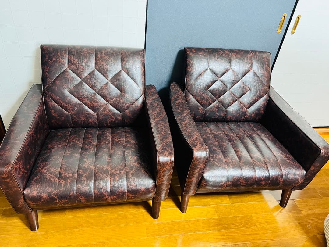 希少カリモクＦＵＲＮＩＴＵＲＥロビーチェア ブラウンマーブル柄 ソファ2脚セット