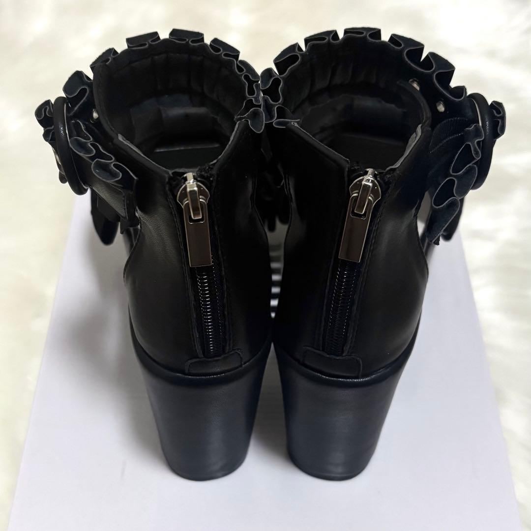 pium ボリュームリボンフリルベルトサンダル