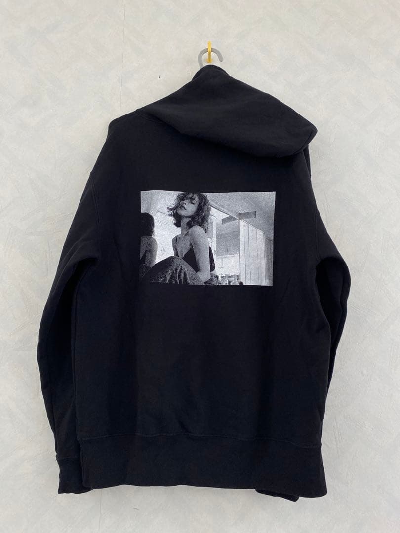 BENI CINEMATIC パーカー サイズL 安良城紅 永遠 もう二度と…