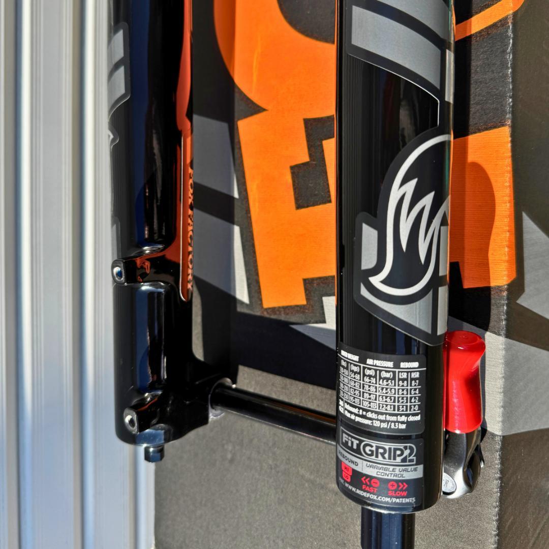 パーツ FOX FACTORY 36 FLOAT 29 160MM GRIP 2