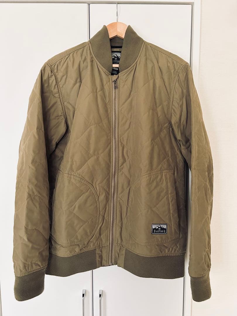 エルワン　スノボウェア　MA1タイプ