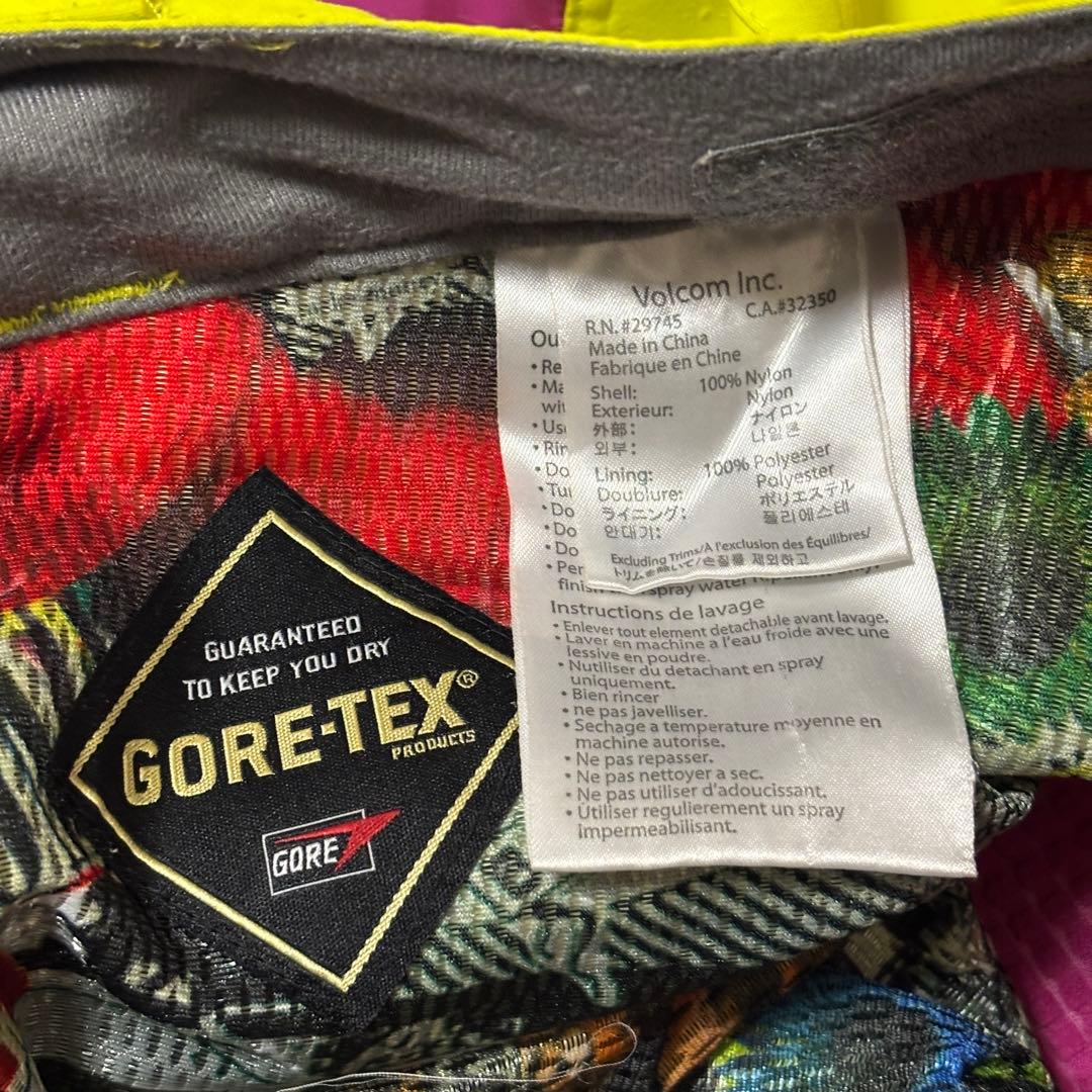VOLCOM ボルコム　スノーボードウェア　ゴアテックス　GORE-TEX M