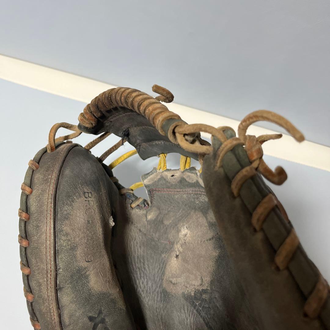 【希少】天皇杯・国体優勝選手使用 キャッチャーミット（ボロボロ）