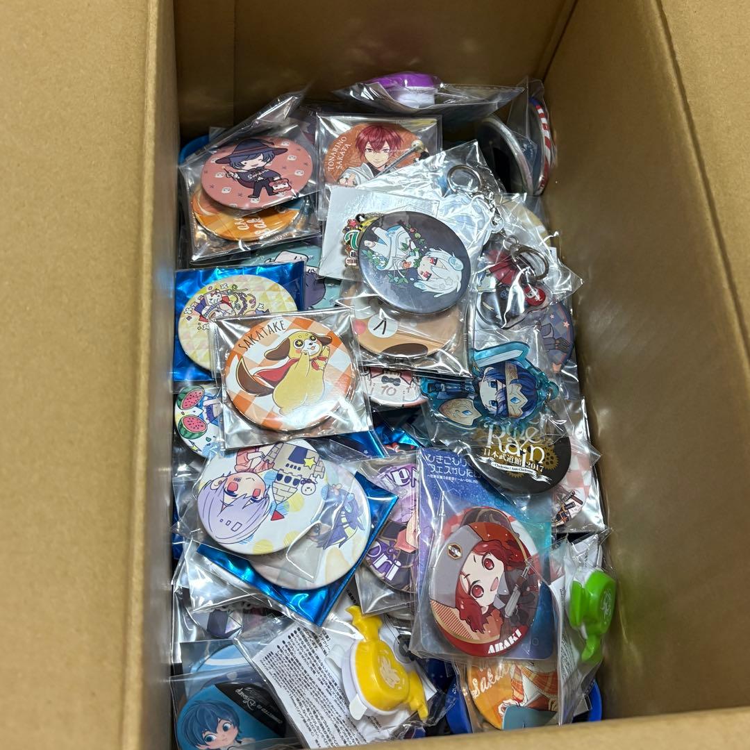 歌い手 缶バッジ 等まとめ 200点以上 そらる まふまふ 浦島坂田船