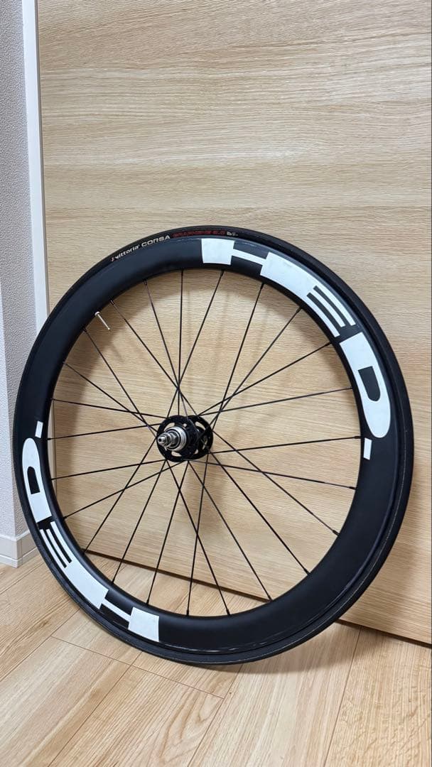 中華カーボンピストホイール