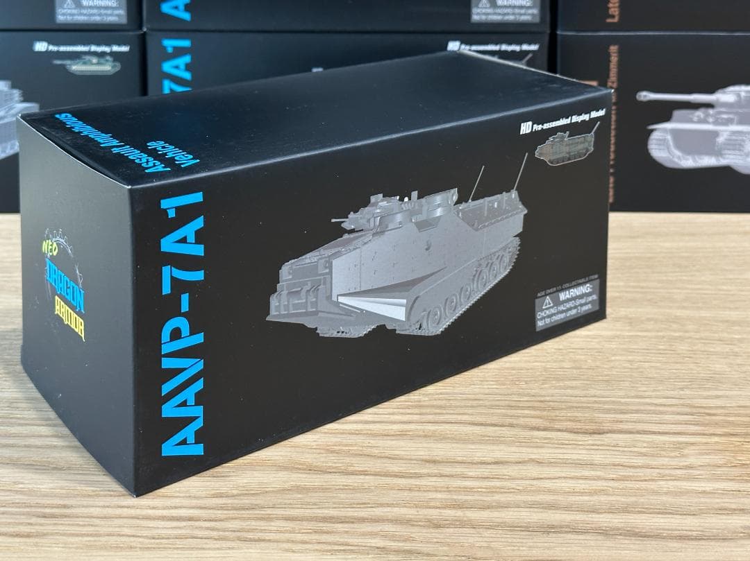 ドラゴン 63020 JGSDF 陸自 AAVP-7A1 水陸両用車 完成品