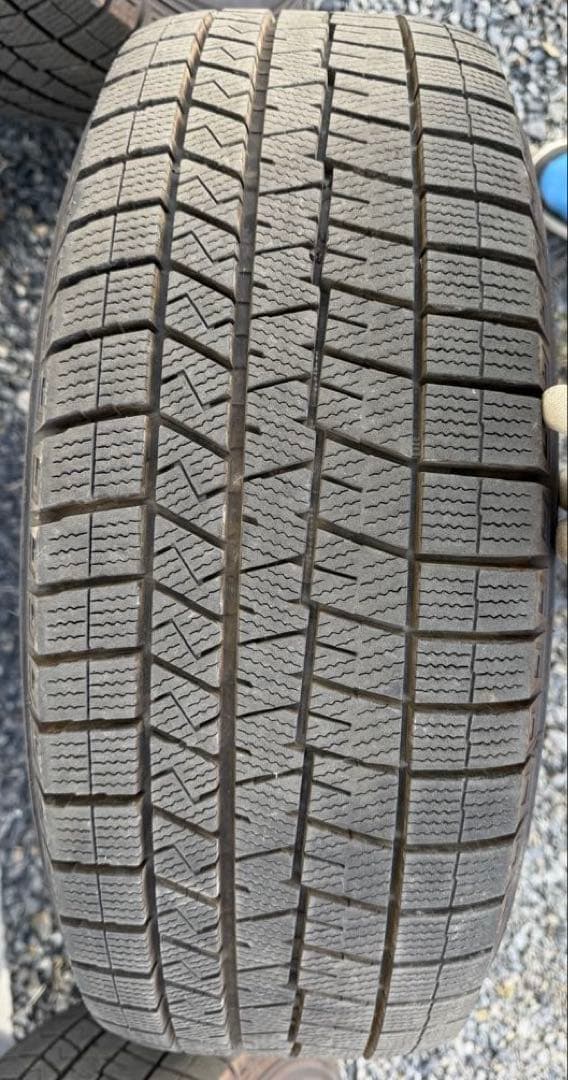 オデッセイハイブリッド　スタッドレスタイヤ　215/60R16